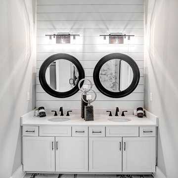 Farmhouse Bathroom