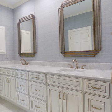 Casselberry Antique White Bathroom