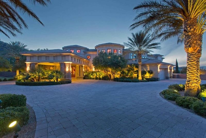 Weiss Residence