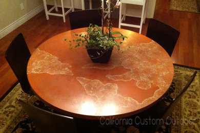 Veined and solid table top