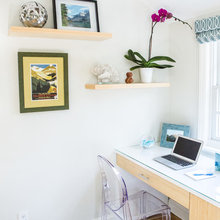 Shelving on wall for kids room