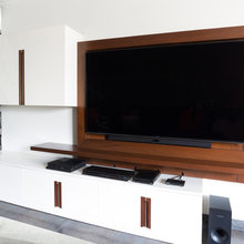 Howe Basement Gaming Room/Pong Room