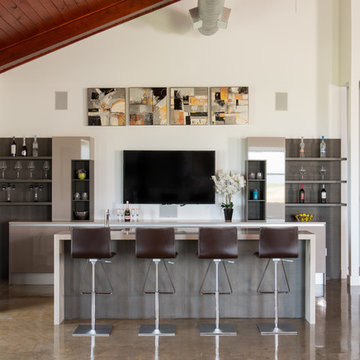 Contemporary Bay Loft