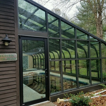 Curved Glass Lean-to Sunroom