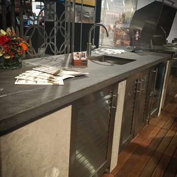 Outdoor Kitchen
