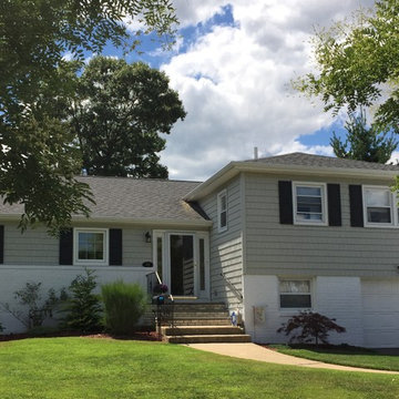 Massapequa Siding - Silver Moss Shakes