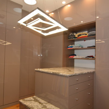 Luxe High Glass Master Closet
