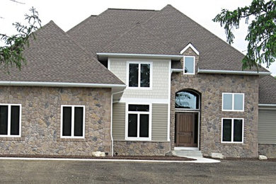 Inspiration for a timeless exterior home remodel in Cleveland
