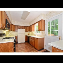 2727 Kitchen