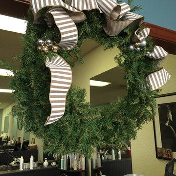 Decorating for Christmas in Illinois