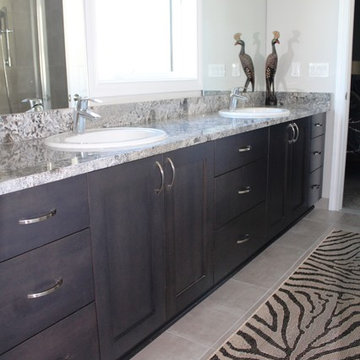 Showplace EVO Kitchen, Family Room, Baths & Laundry in Maple Pierce - Peppercorn