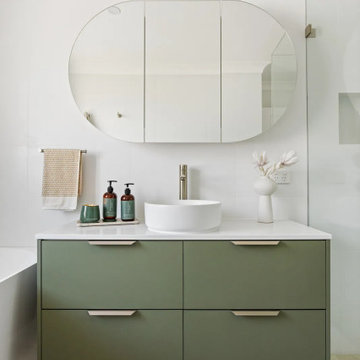 Parramatta | Bespoke | Main Bathroom