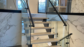 Staircase glass railing