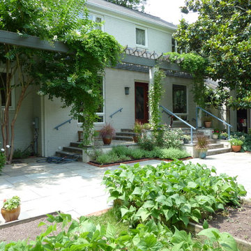 Virginia Entry Garden