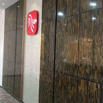 Tiger eye slabs for wall cladding