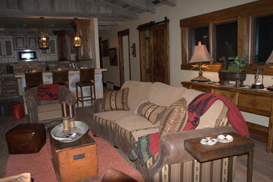 Example of a mountain style living room design in Salt Lake City