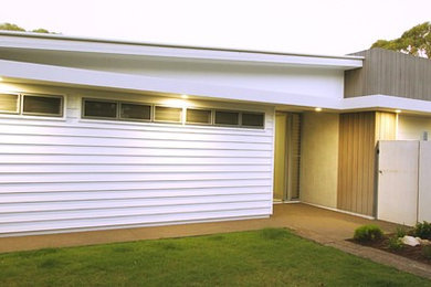 Small contemporary home design in Sunshine Coast.