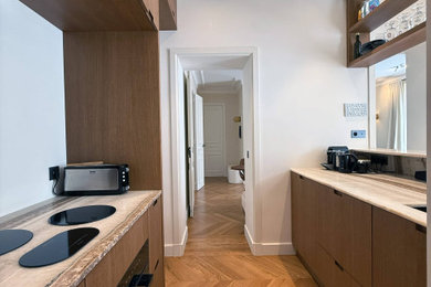 Inspiration for a contemporary kitchen remodel in Paris