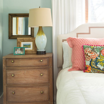 Colonial filled with pattern