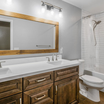 Elizabeth & Shawn's Guest Bathroom Renovation