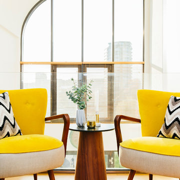 Bright & Sunny Hallway & Mezzanine