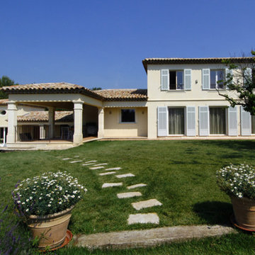 VILLA NEO-PROVENCALE VALBONNE
