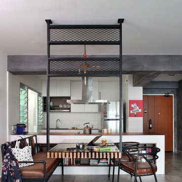 The Acacia Breeze
