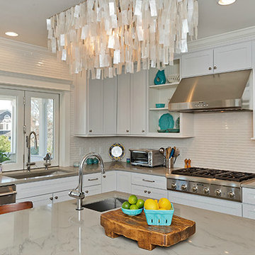 "Where the Ocean Meets the Bay" (April 2016 Home of the Month)