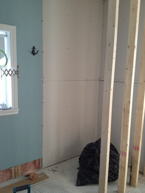 How to make use of extra bathroom space