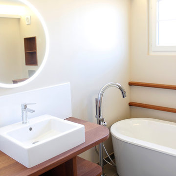 Meuble vasque sur mesure et baignoire îlot