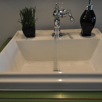 Retro Glam Bathroom