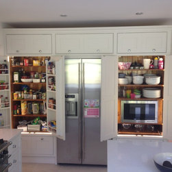 Beaded Shaker Kitchen - Products