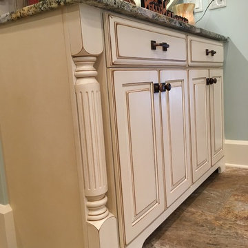 Lincoln Ave. Kitchen
