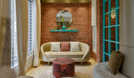 Best Ways to Decorate the Wall Behind the Sofa
