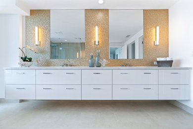 Inspiration for a contemporary bathroom remodel in Miami