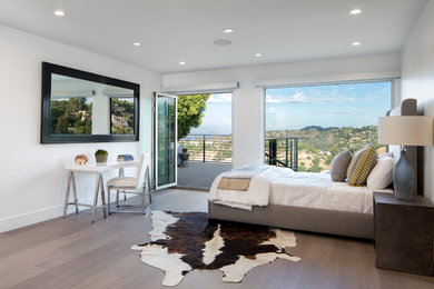 Trendy bedroom photo in Los Angeles