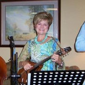Lorraine Earle Lynch's photo
