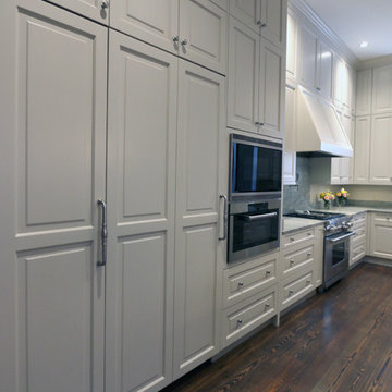 Large Eat in Kitchen with Floor to Ceiling Brookhaven Cabinetry