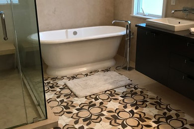 Transitional bathroom photo in New York