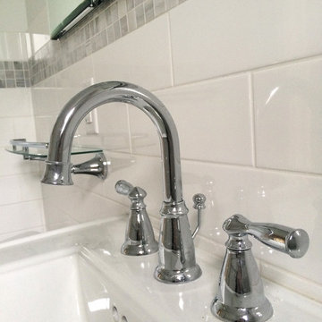 White and Clean in Bathroom Design