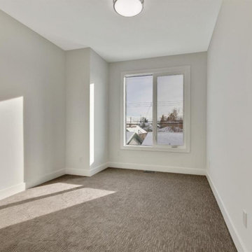 19 ave single home