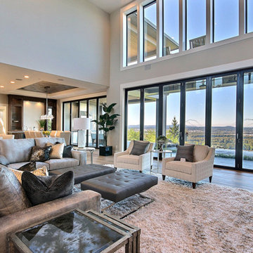 The River's Point : 2019 Clark County Parade of Homes : Two-Story Great Room