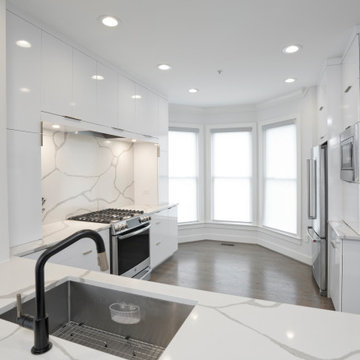 Modern Kitchen and Living Space in Navy Yard