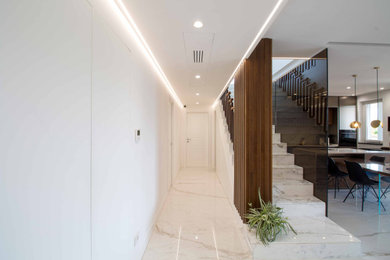 Idee per un ingresso o corridoio minimal