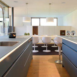 LEICHT CABINETS - Kitchen Cabinetry