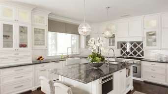 Transitional White Kitchen With Bling