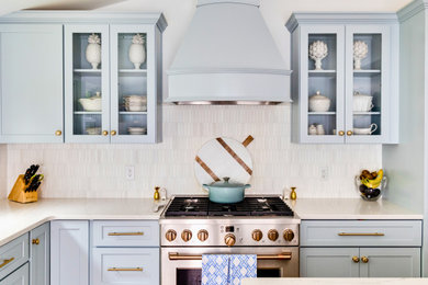 Kitchen photo in Richmond