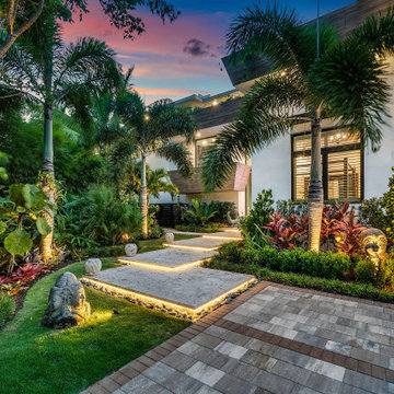 SINGLE FAMILY RESIDENCE IN OCEAN RIDGE