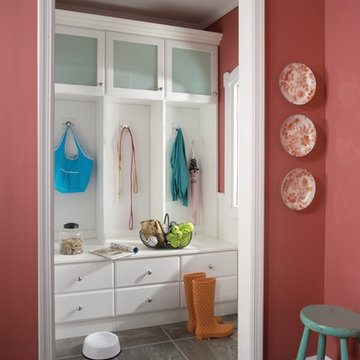 White Entryway/Mudroom