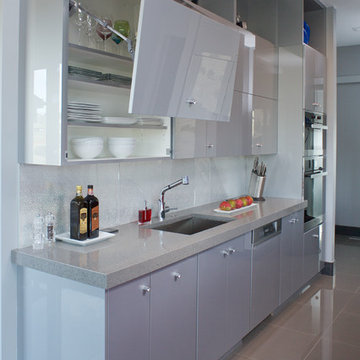 Red and Silver High-Gloss Kitchen